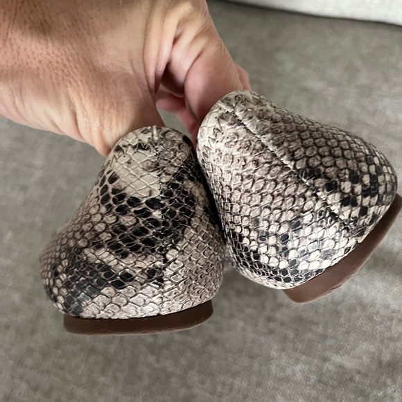 Tory Burch Miller Flats - Snake skin print , size 10. Gently worn. - Picture 6 of 6